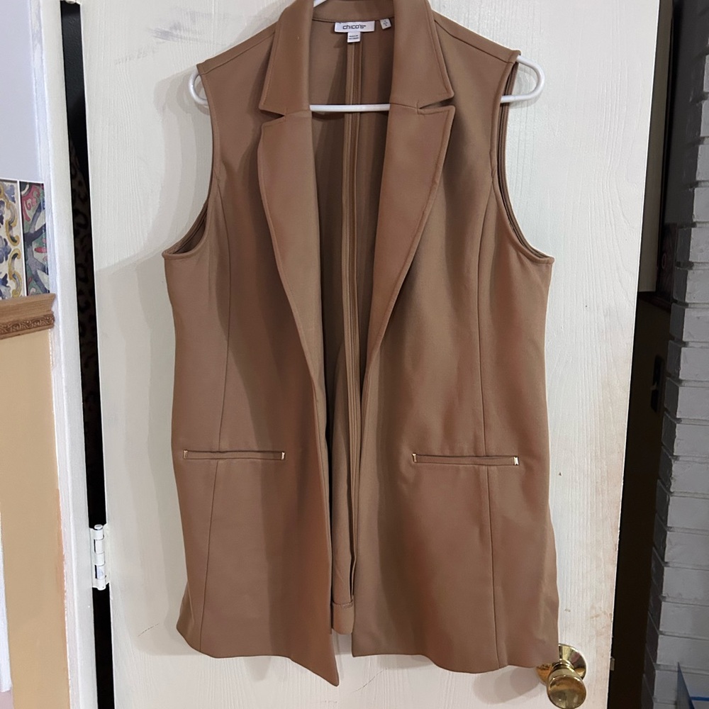 Chico's Sleeveless Open-Front Blazer Vest in Camel